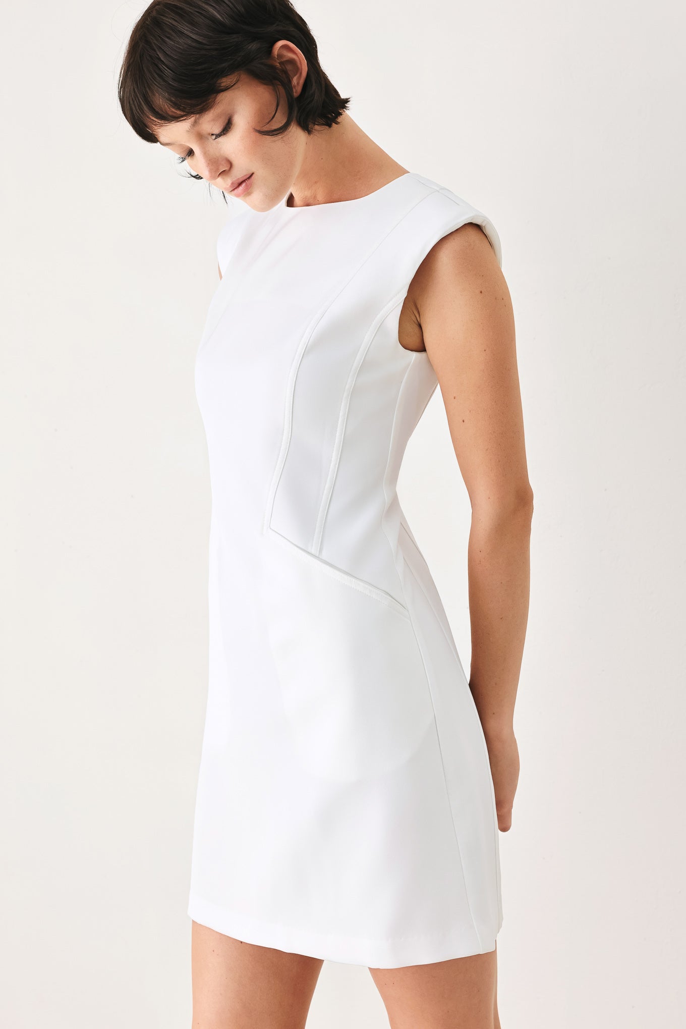 THE MODERN ICON WOVEN SHIFT DRESS