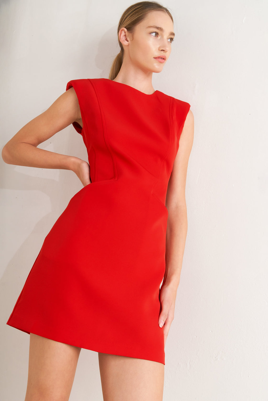 THE MODERN ICON WOVEN SHIFT DRESS