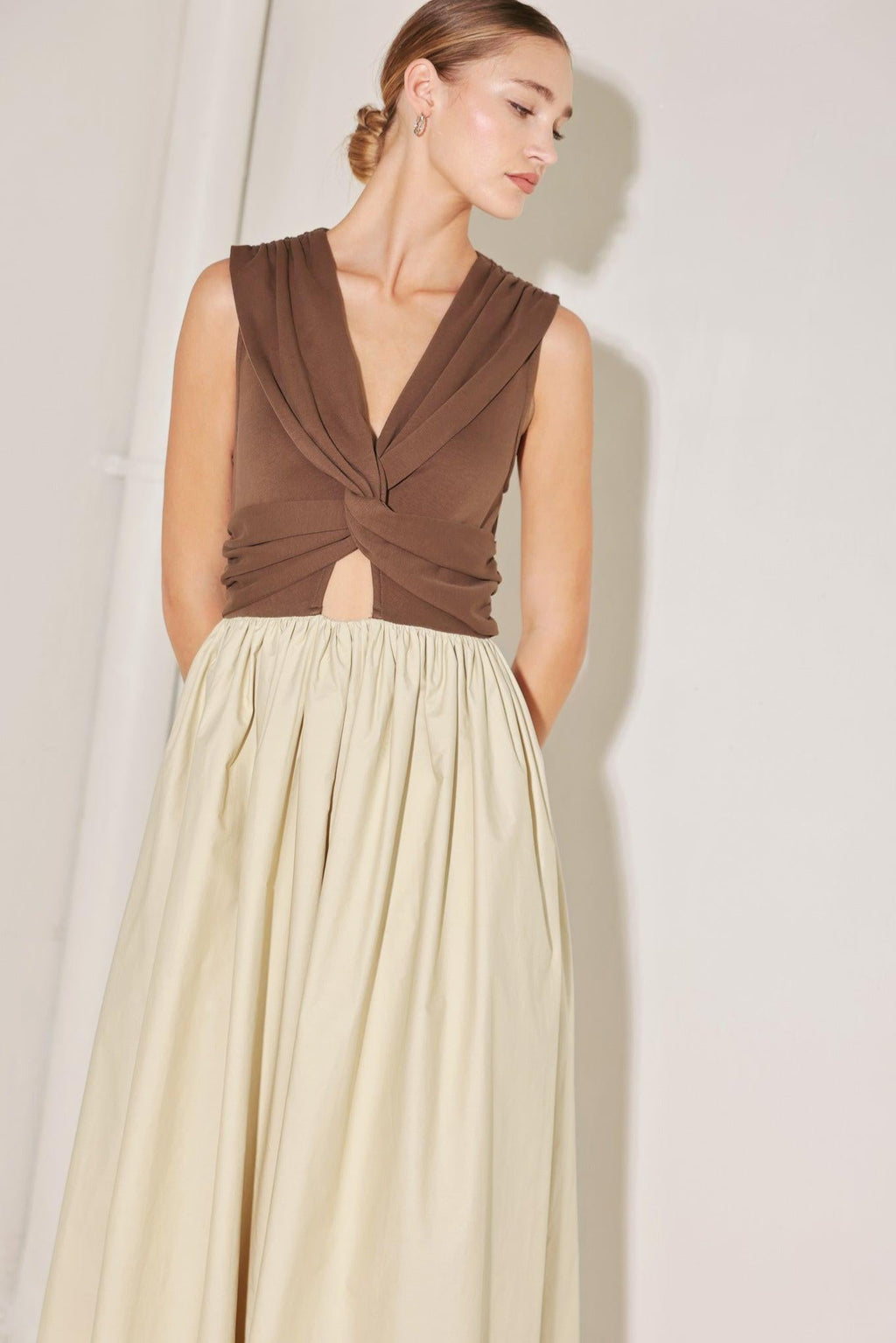 ANGEL VEIL SOLID MIDI DRESS