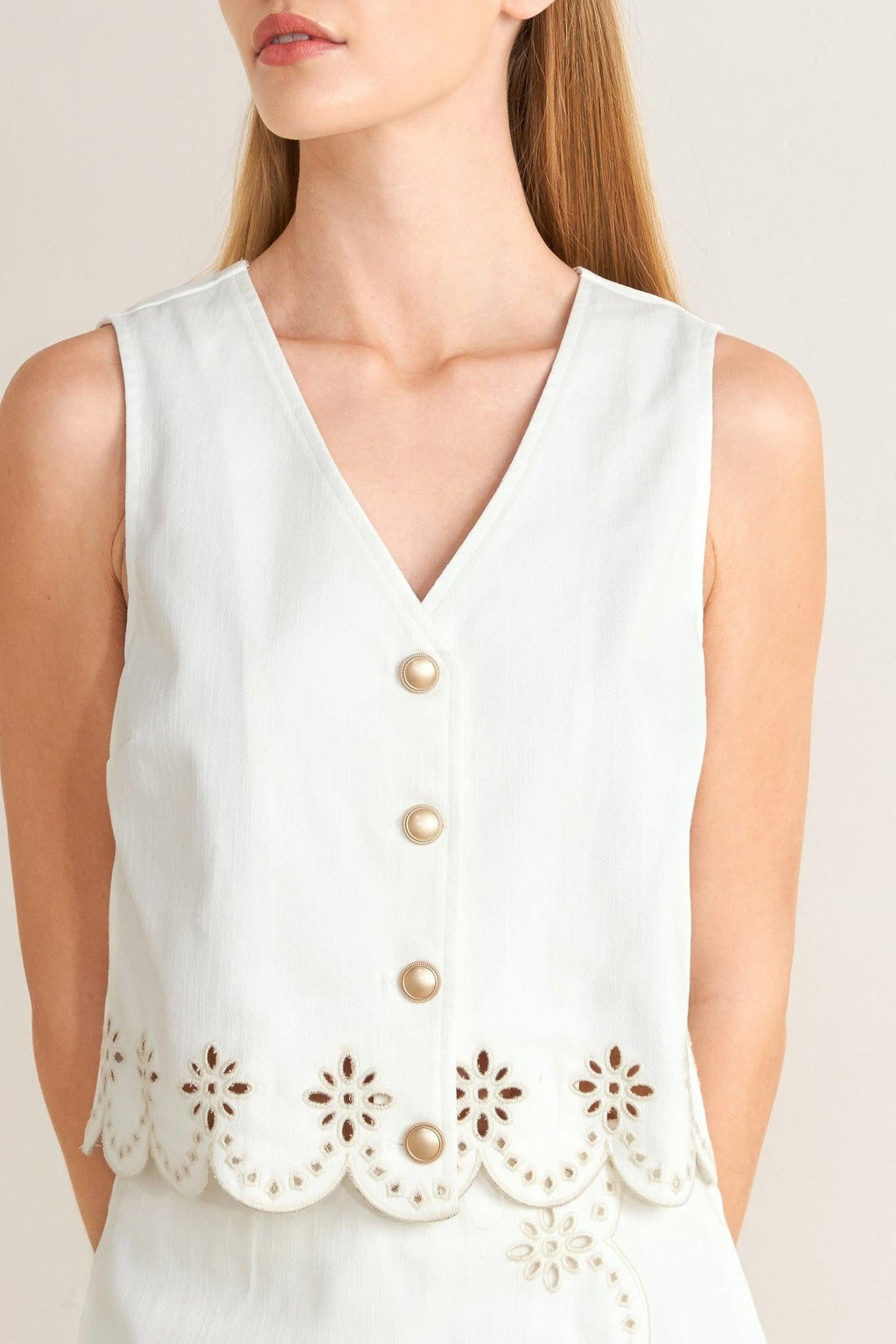 SEAFOAM SCALLOP WOVEN VEST
