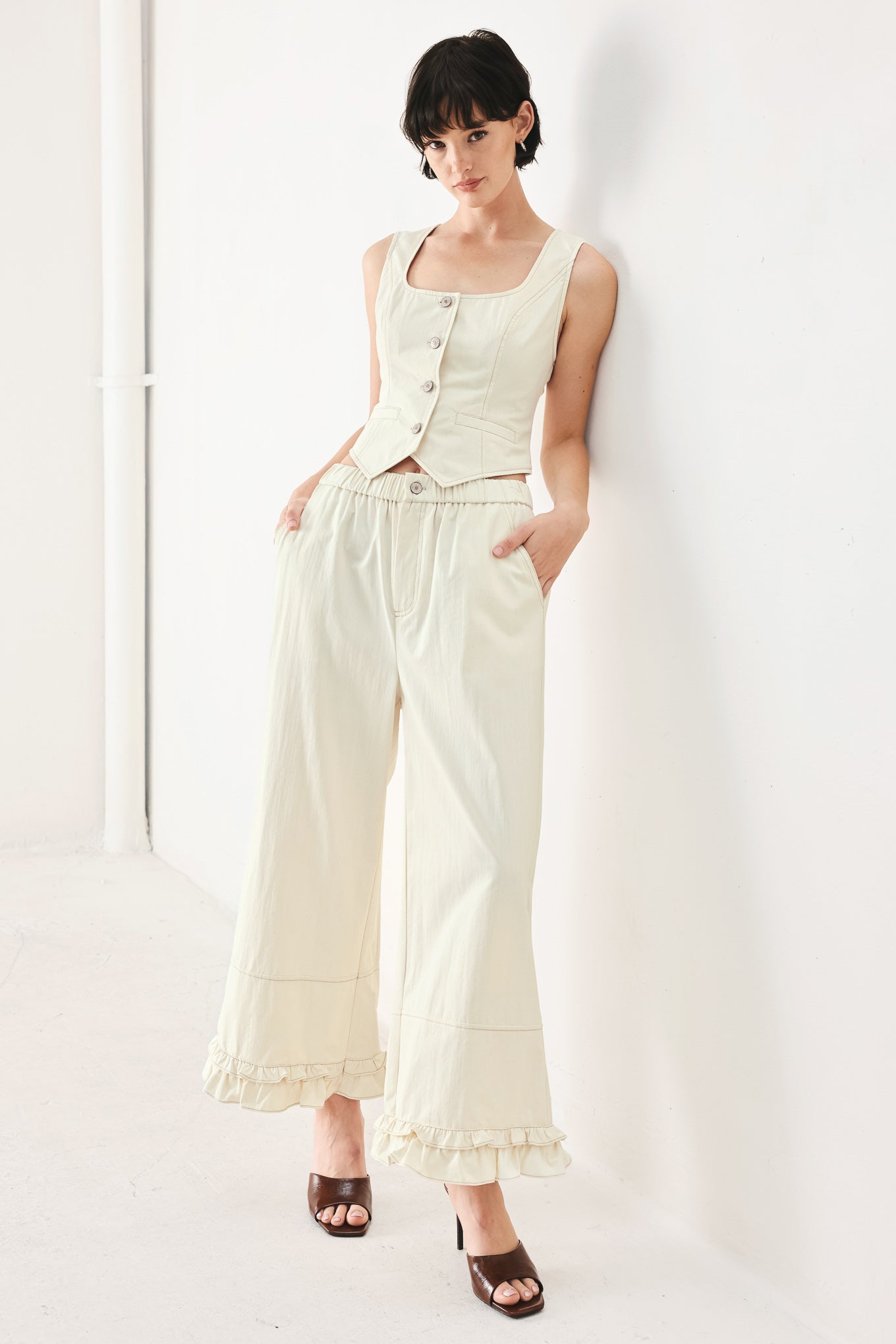SUNDAY SOFT FLOW WOVEN CULOTTE PANTS