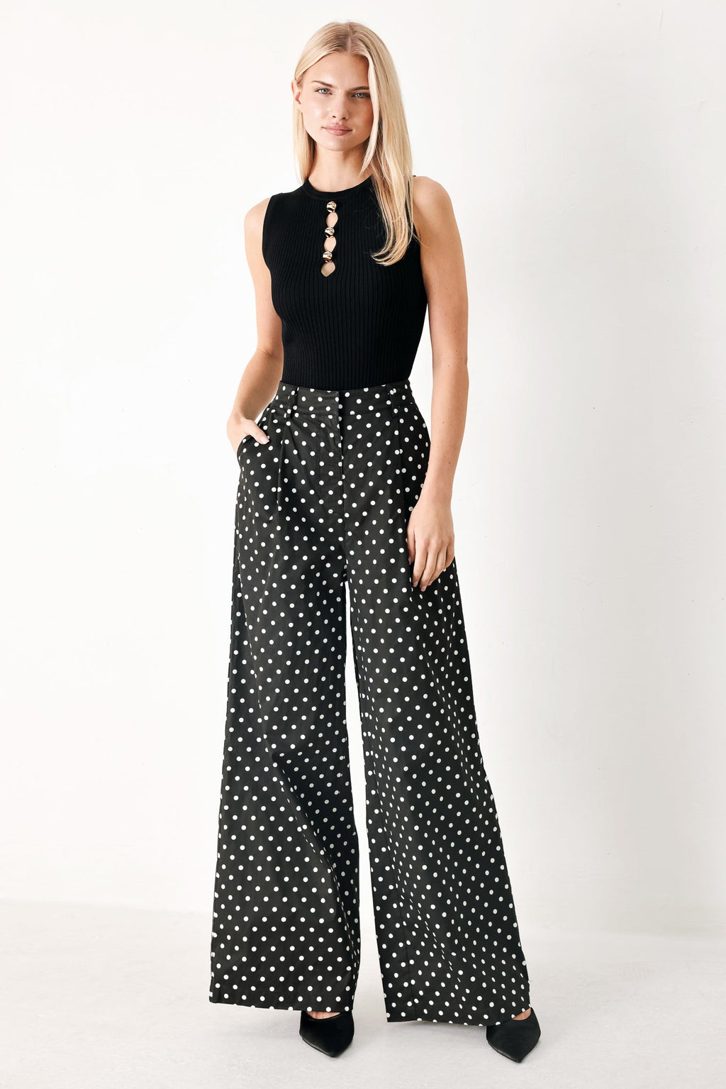 FOREVER CHIC POLKA WOVEN PANTS