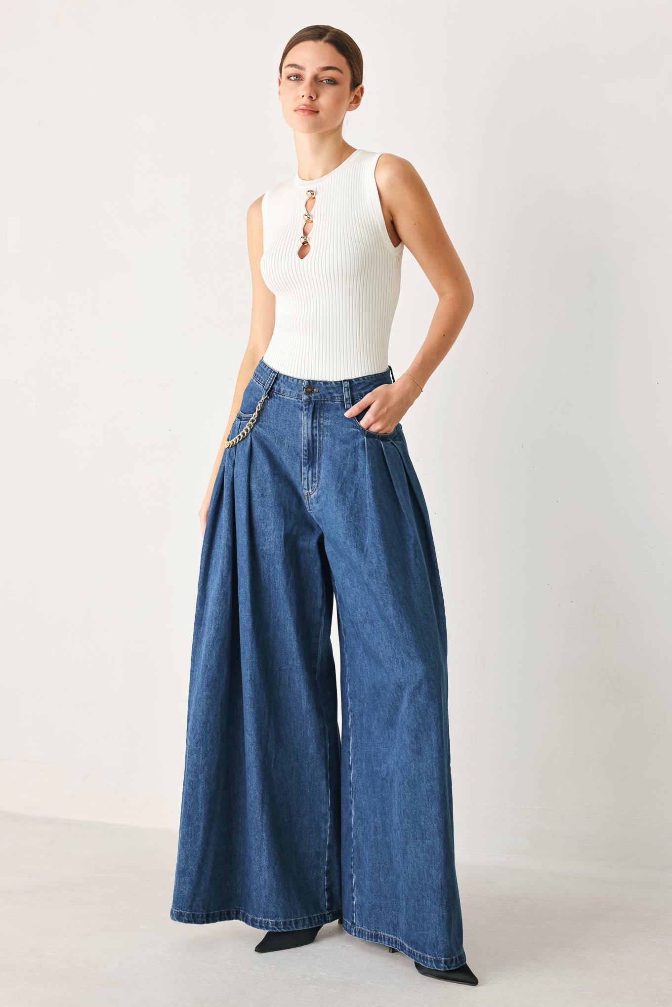 STATEMENT BLUE WIDE LEG DENIM PANTS
