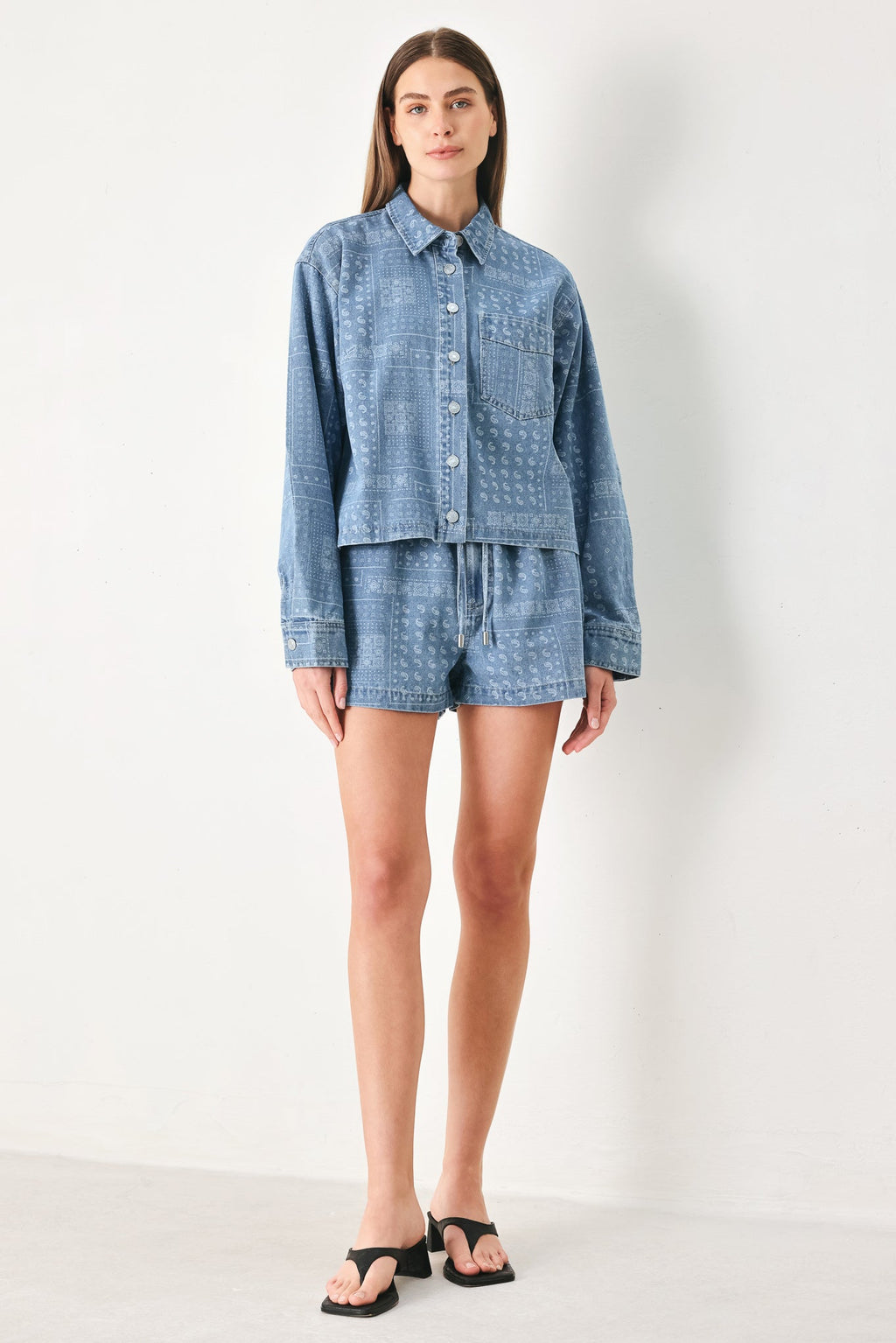 VINTAGE BANDANA DENIM SHORTS